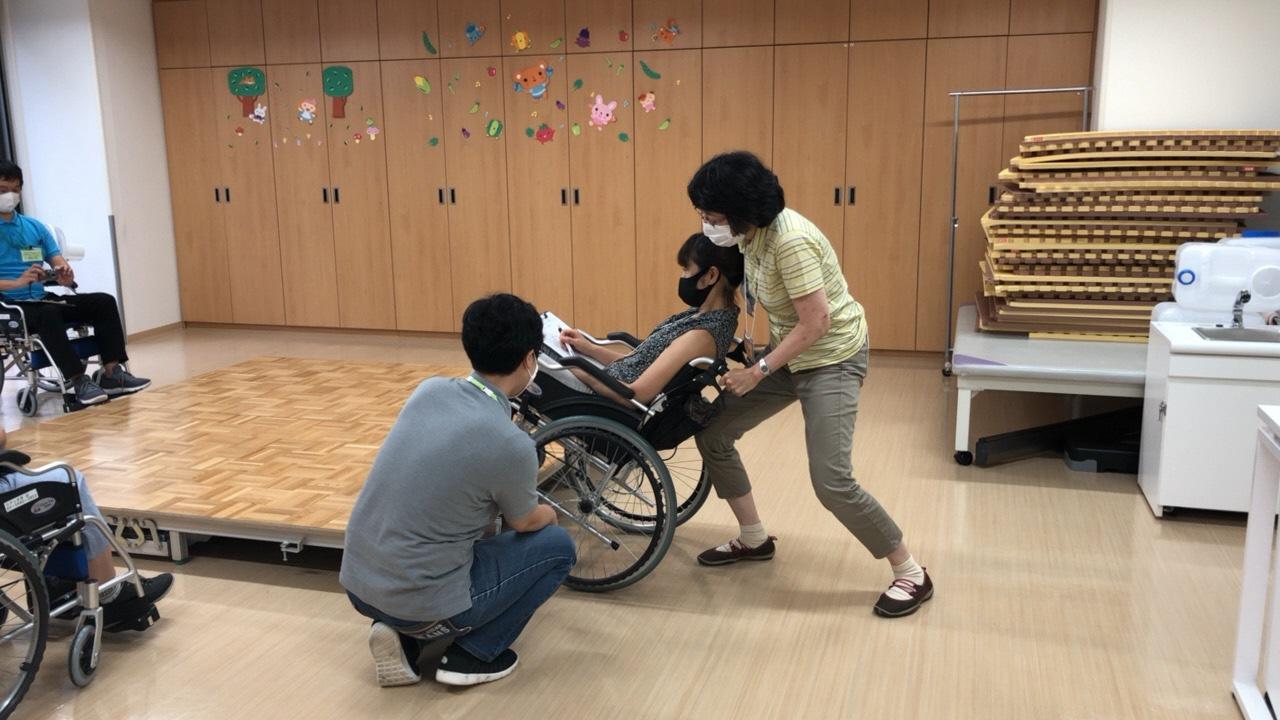 車いす体験