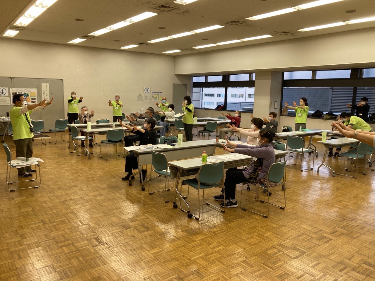 簡単な体操の様子